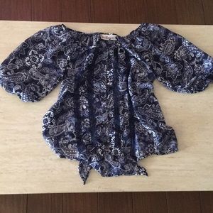 Blouse/ Blue and white